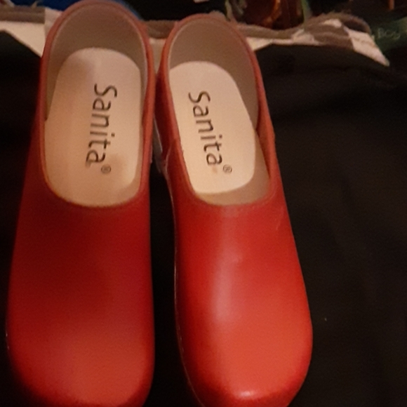 Sanita Shoes - Sanita leather clogs